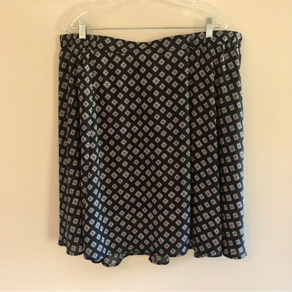 Lane Bryant Plus Size Black High Waisted Midi Skirt